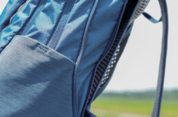 レースEXPエアの側面のファスナー