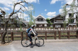 エスケープRX WディスクのXXSサイズに乗る東城咲耶子さん