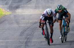 マンセボとスプリント勝負する今村