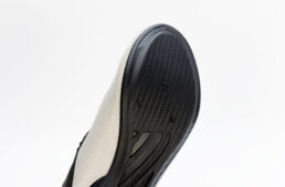 ナイロンコンポジットアウトソール