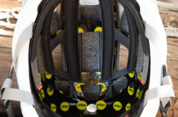 転倒したときに脳を損傷から守るMIPS（ミップス）