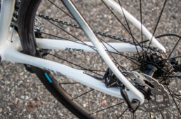 グローエントのチェーンステー