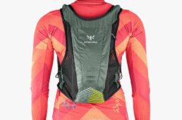 アピデュラ・レーシング ハイドレーションベスト