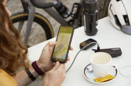 スマートセンスバッテリーでスマホ充電