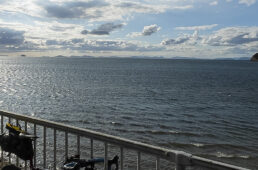 父母ヶ浜からしまなみ海道の島々を見渡す