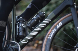 コクピット Canyon CP07 Gravelcockpit CF ステム一体型2階建て