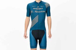 ウエイブワン・レジェフィット2.0半袖ジャージ（1万2650円）●新規注文／約50日・3着〜