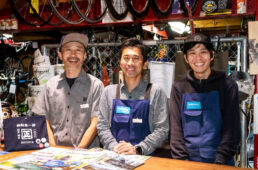 正屋 本店のスタッフの皆さん