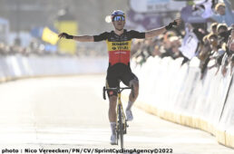 オムロープ・ヘットニュースブラッド2022