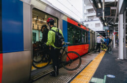 自転車と一緒に水郡線に乗車