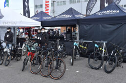 グラベル、ミニベロ、MＴＢなど、様々な方向性に進化する最新のeバイクの試乗車も数多く揃っていた