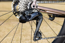 アルテグラR8100のリヤディレーラー