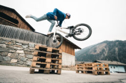 キャニオン・スティッチ CFR トライアル