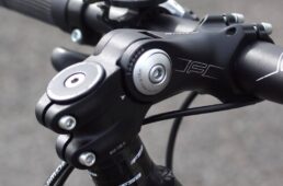 フォース・アジャスタブルステム