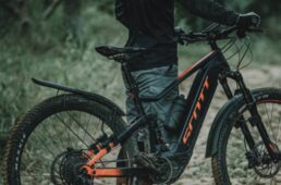 テトラフェンダー