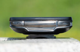 エッジ1040ソーラーの下部側面の様子