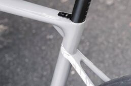 SL1のシートポスト