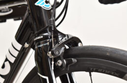 リムブレーキのブレーキワイヤとアウターケーブル