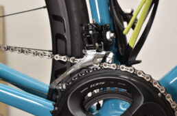 フロントディレーラー