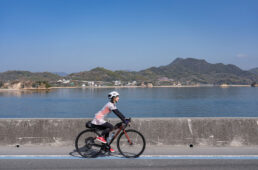 アヴェイルAR1に乗る東城さん