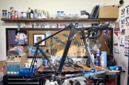 キャニオン持ち込みメンテナンス対応ショップ