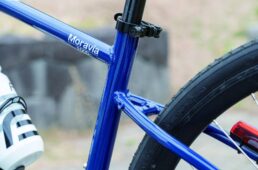 モラヴィア100Dのアイレット