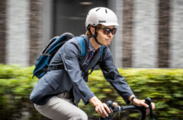 バーンのヘルメット