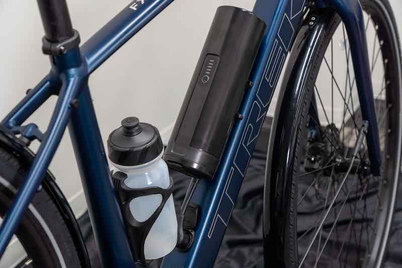【新品同様】TREK レンジエクステンダーバッテリー＋ケーブル 新品同様】TREK レンジエクステンダーバッテリー＋ケーブル