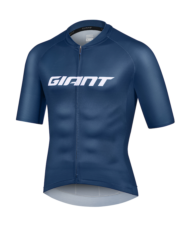 ジャイアント2022アパレル