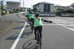 公道でハンドサインの練習