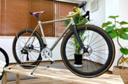 ワンバイエスのチタンバイク