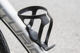 ケージマウント（エアタグ用）