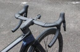 プロペルアドバンスドSL0のハンドルまわり