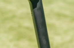 D型断面になったシートポスト