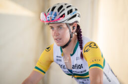 レベッカ・マコーネル