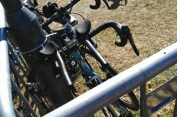 LELのDHバー装着車