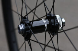 GRX WH-RX870のハブ