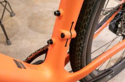 ディバージュSTRフレームチューブクランプ