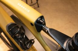 ディバージュSTRリヤフューチャーショック