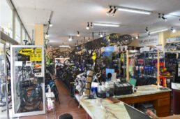 サイクルショップタジマ店内の様子