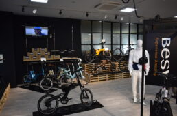 ワイズロード新橋店