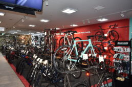 ワイズロード新橋店