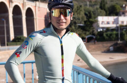 EKOIブース　別府史之氏サイン会