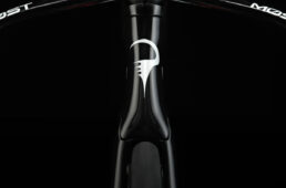 ボリデF HR 3Dの前面