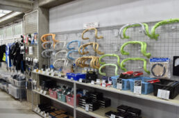 トラックパーツを多く扱っているのも一つの特徴だ