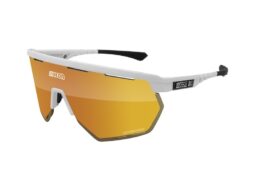 ウエムラサイクルパーツ・シーコン