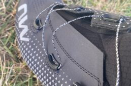 ノースウェーブ　ウィンター用ロードバイクシューズ