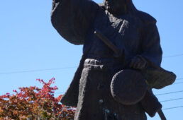 大石内蔵助の像