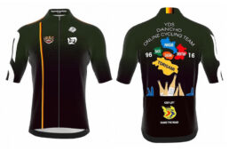 ワイズロード　団長安田さんプロデュースジャージ