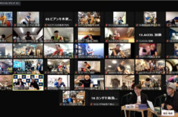 参加選手はZoomでスタジオとつながる